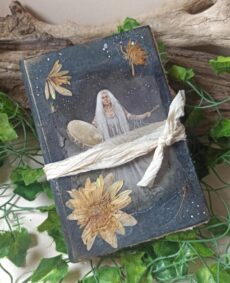 Grimoire vierge, reliure artisanale, pièce unique, L'arbre à papier