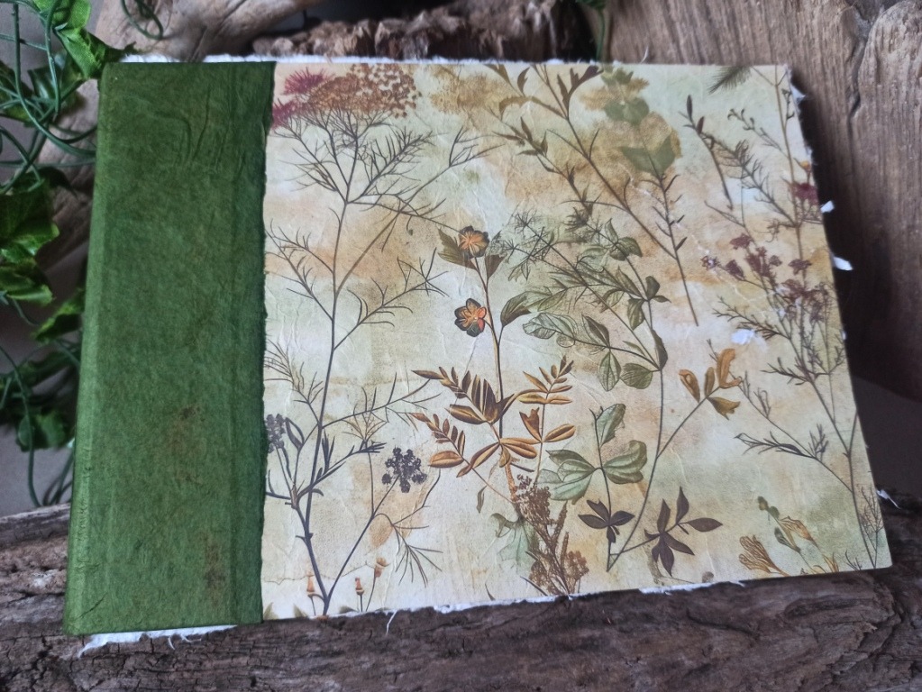 Grimoire, carnet vierge, reliure artisanale, L'arbre à papier